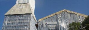 Christo_wrappedbuildings
