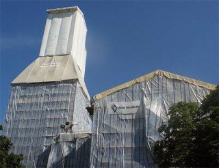 Christo_wrappedbuildings